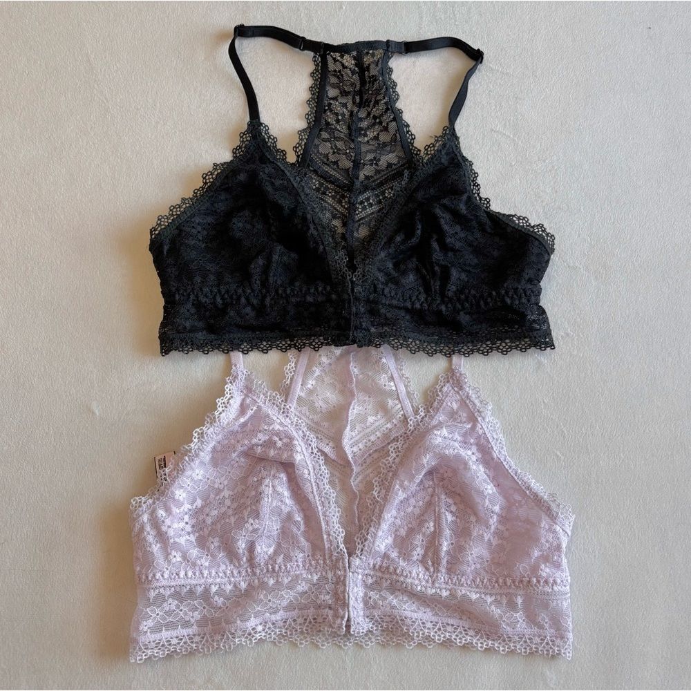 Victoria’s Secret Front-Clasp Lace Bralette Set